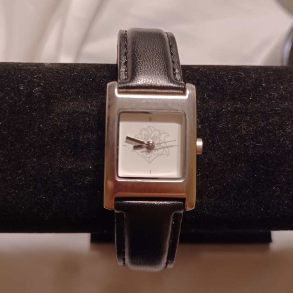 NIB  X2 COSTUME WATCH